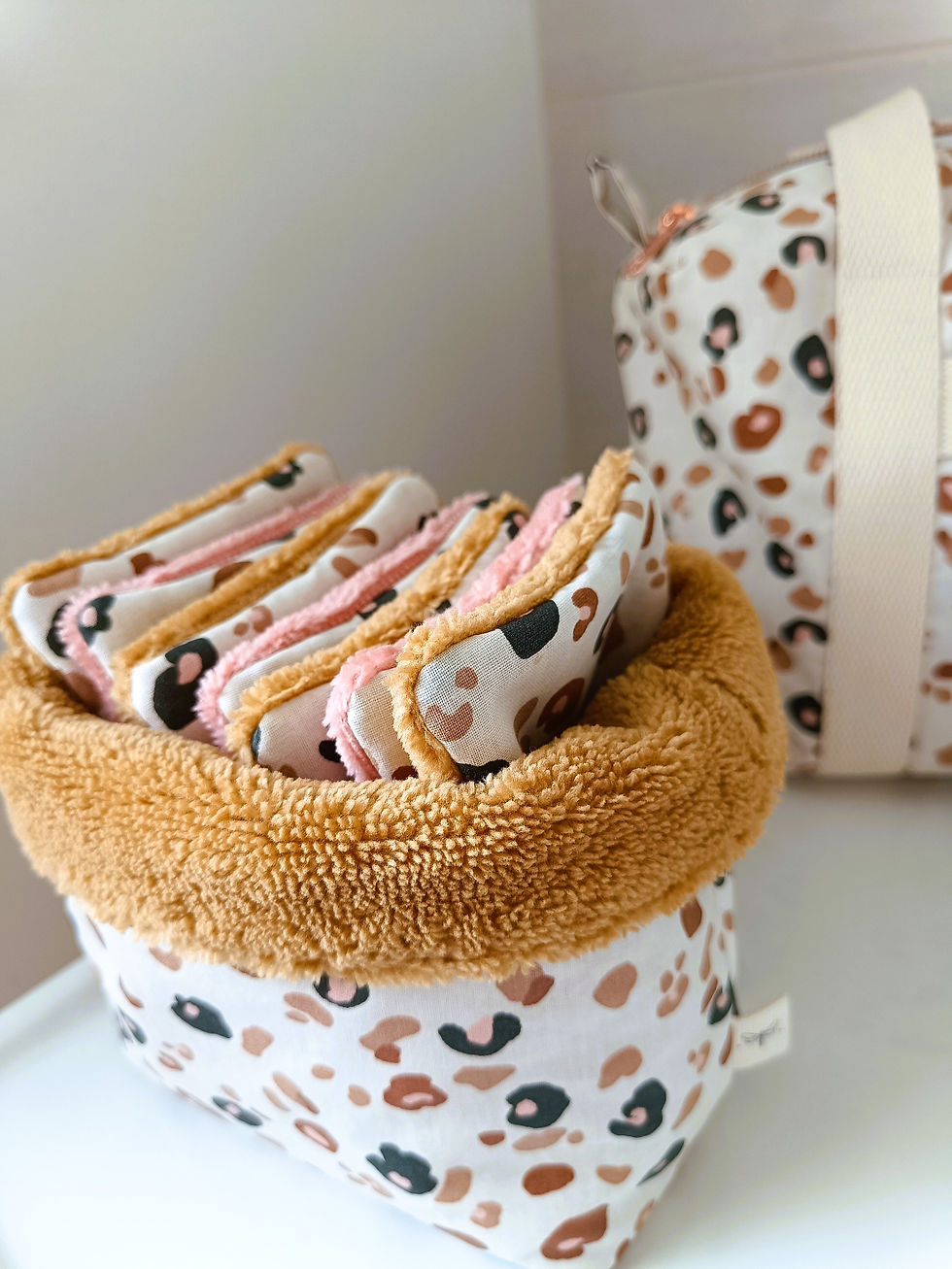 Miniature : Panière accessoires beauté Léopard Rosé - imperméable, douce et réversible