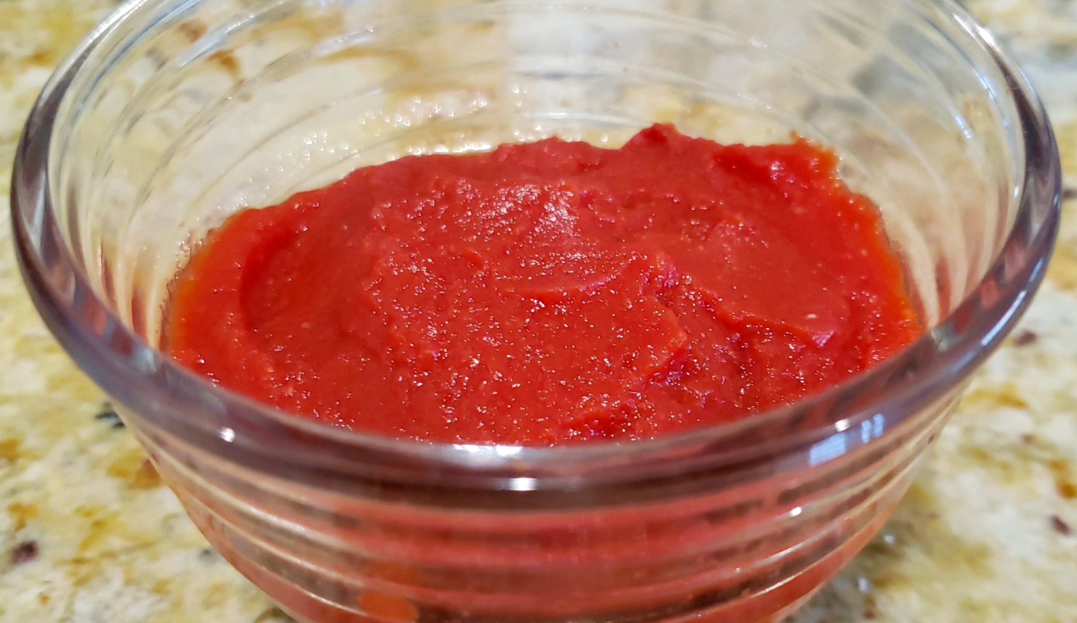 making tomato paste making tomato paste