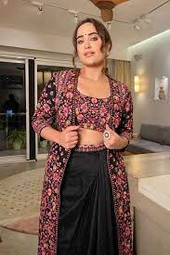 Contact Kusha Kapila (@kushakapila) through Blurbeds