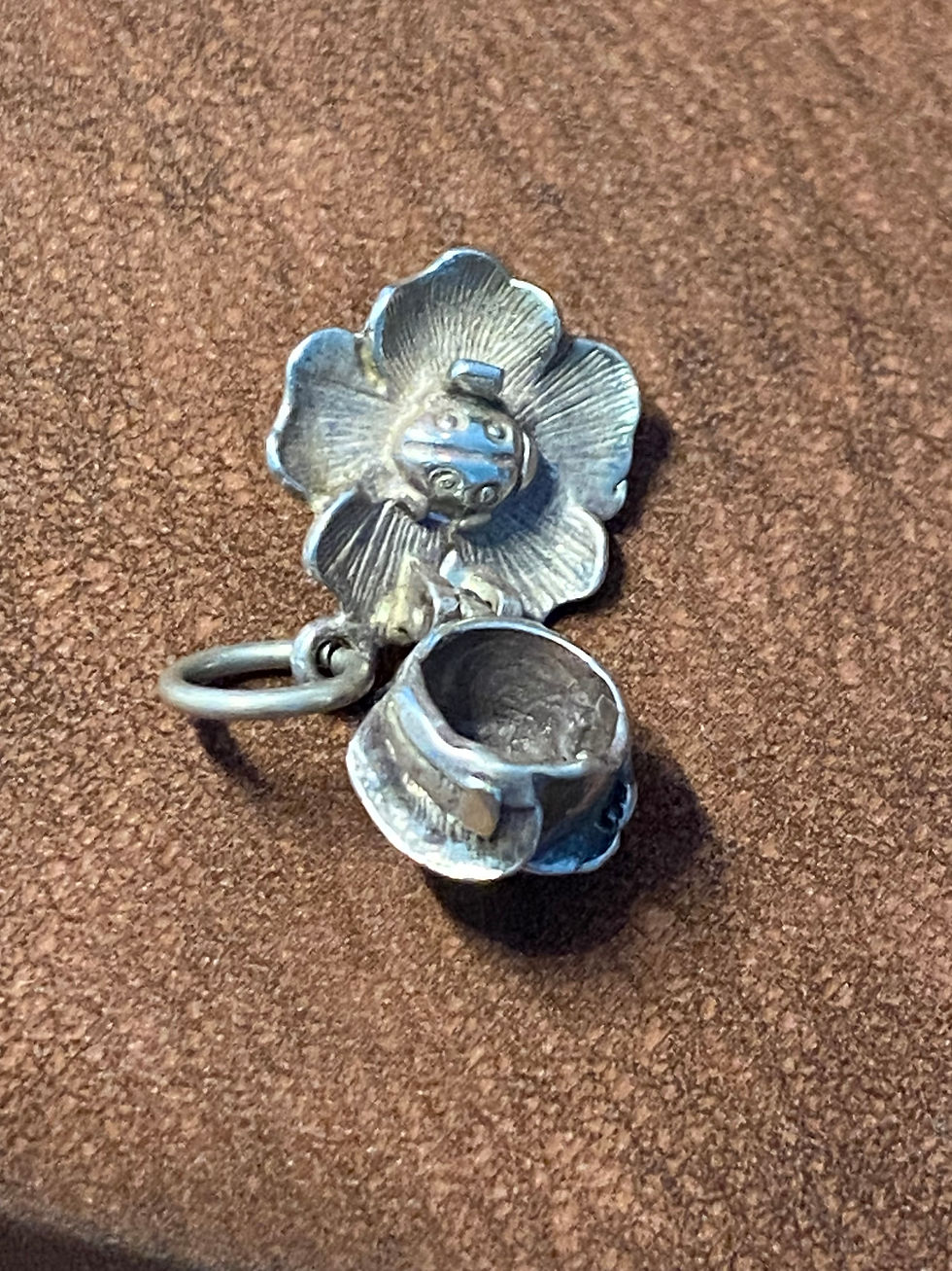 Thumbnail: 925 Sterling Silver Rose / Ladybug Vintage Opening Charm / Pendant