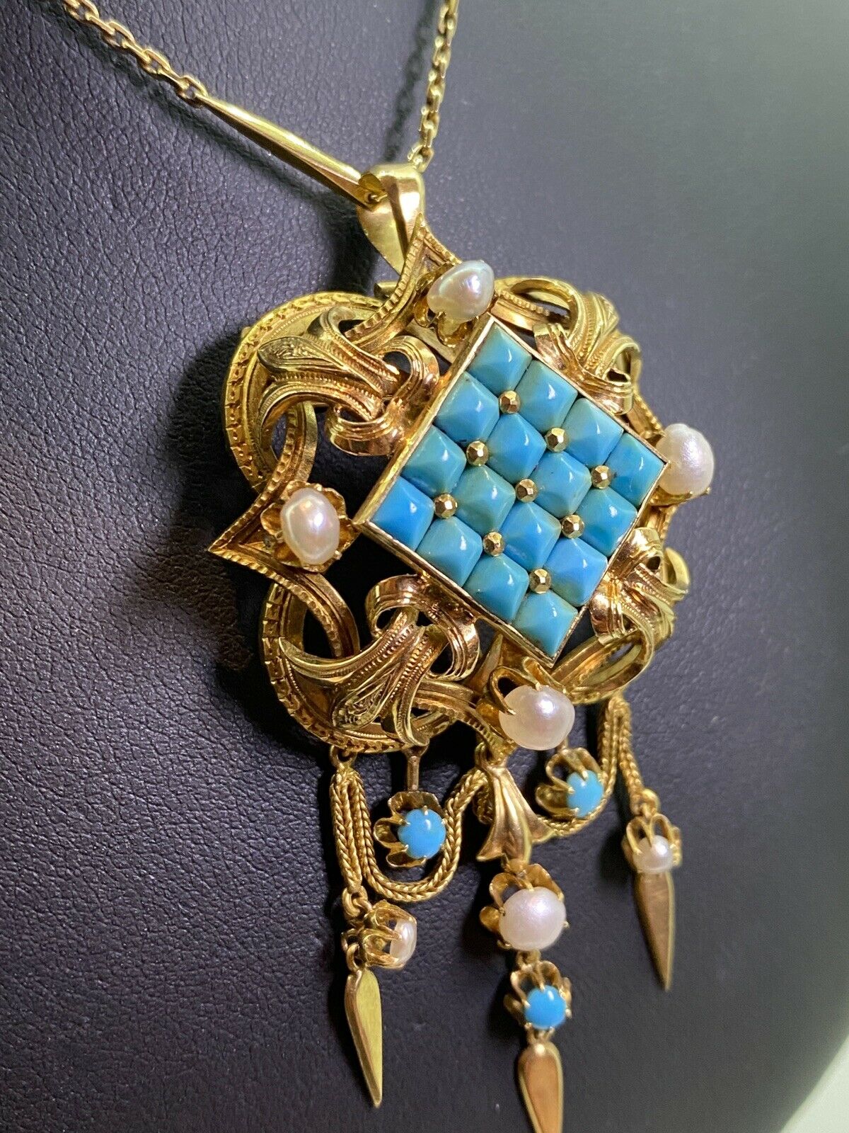 ANTIQUE & ART-DECO JEWELLERY