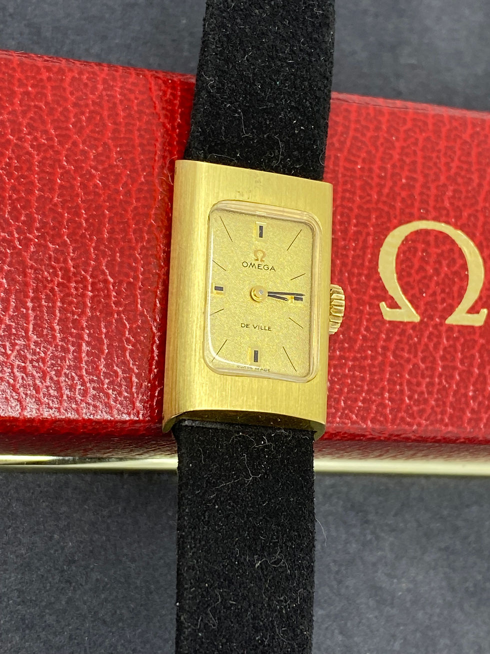 Thumbnail: Retro 18K Gold-Plated Omega De Ville ref 1145 Manual cal 485 Ladies' Watch + Box