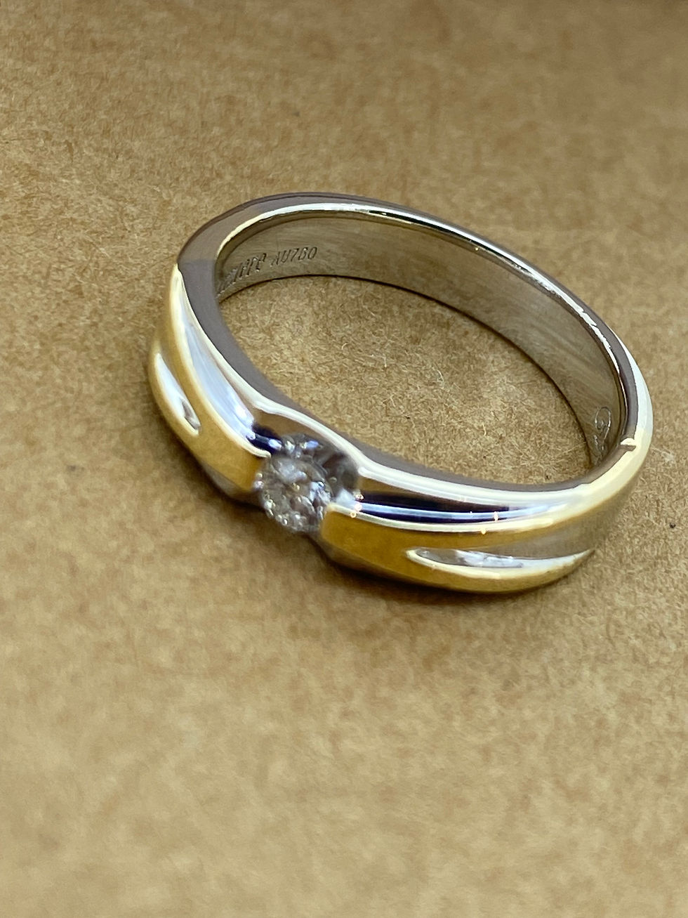 Thumbnail: Two-Tone 18K Yellow & White Gold 0.10ct Round Cut Diamond Crisscross Unisex Ring