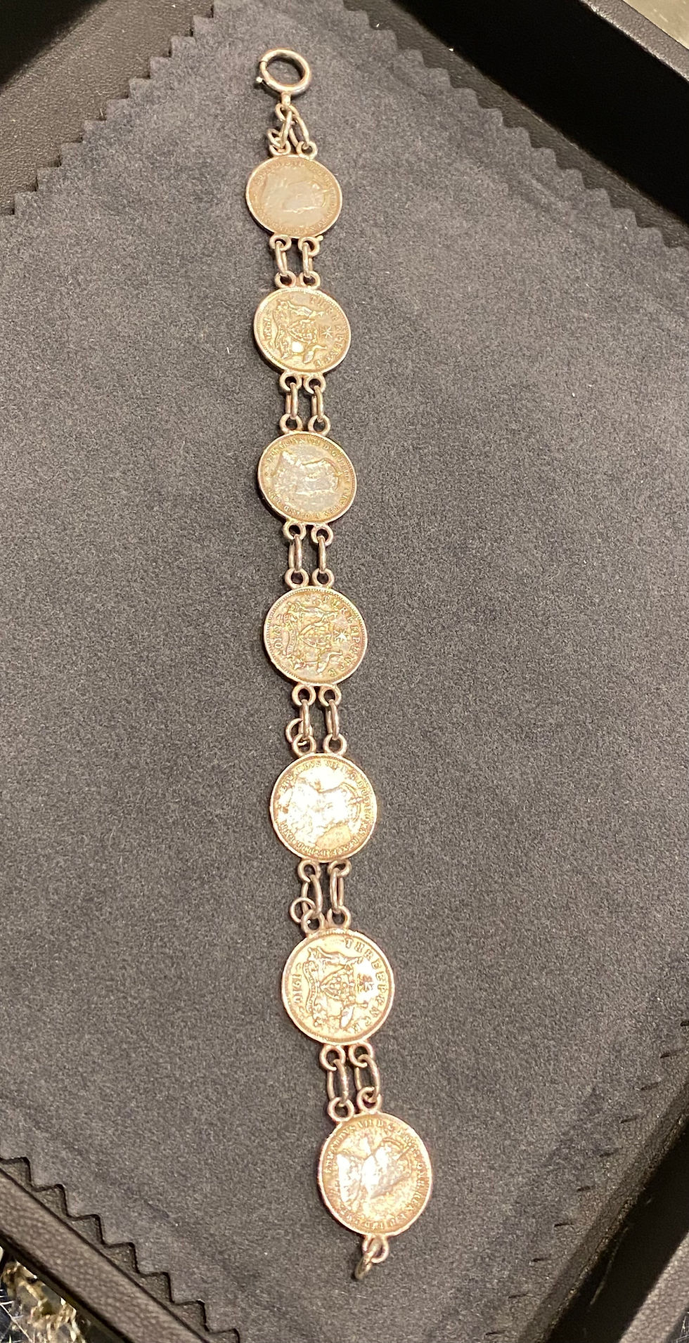 Thumbnail: 925 Sterling Silver Australian 3 Pence Coin c1910 Vintage Bracelet