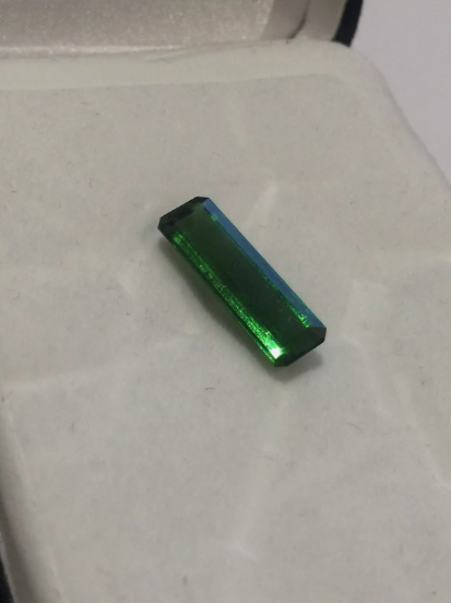Thumbnail: Natural Loose Green Tourmaline (Verdelite), Baguette Cut, 5.50ct.