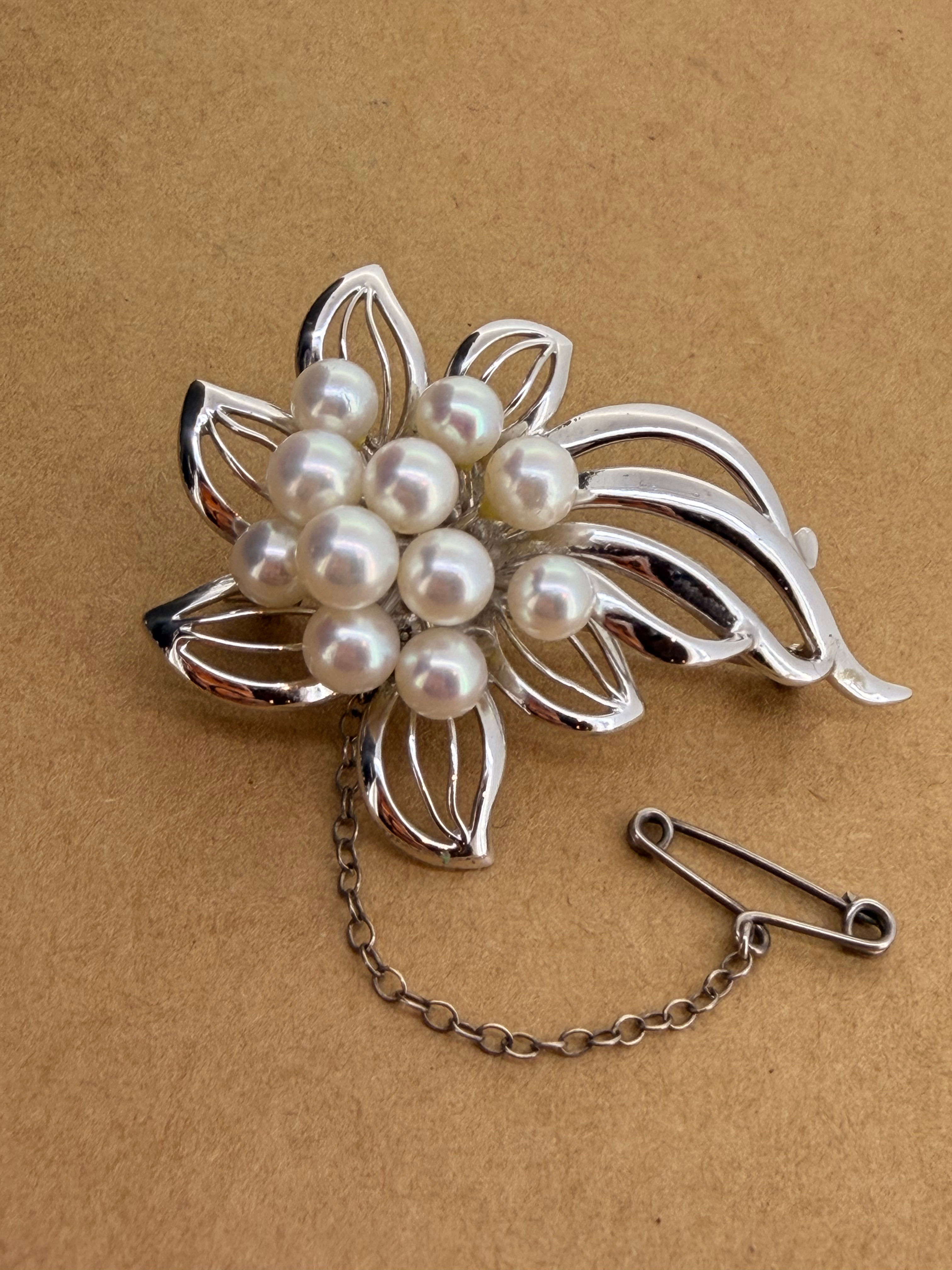 6mm Cultured Pearl (x11) 925 Sterling Silver Floral Motif Large Vintage Brooch