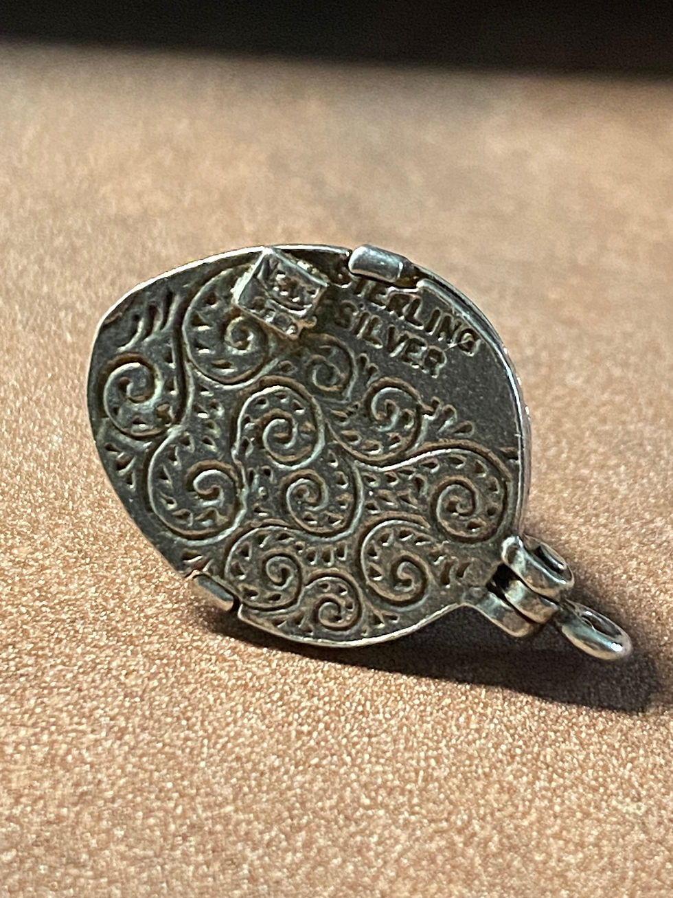 Thumbnail: 925 Sterling Silver Native American Teepee with Chief Vintage Opening Charm