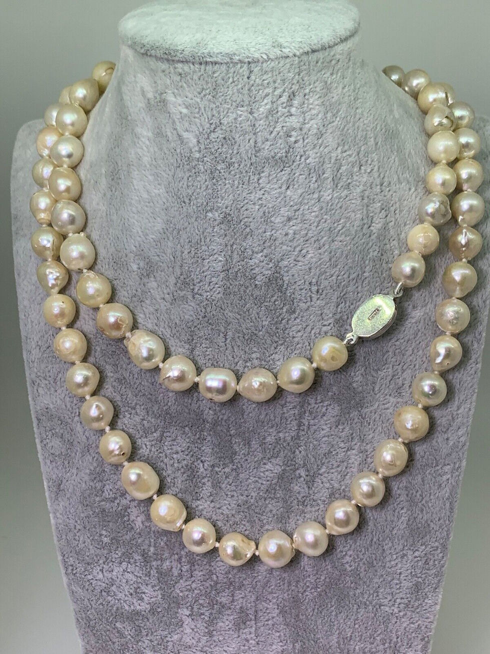 Thumbnail: Baroque Cultured Pearl Vintage Necklace, 84cm long
