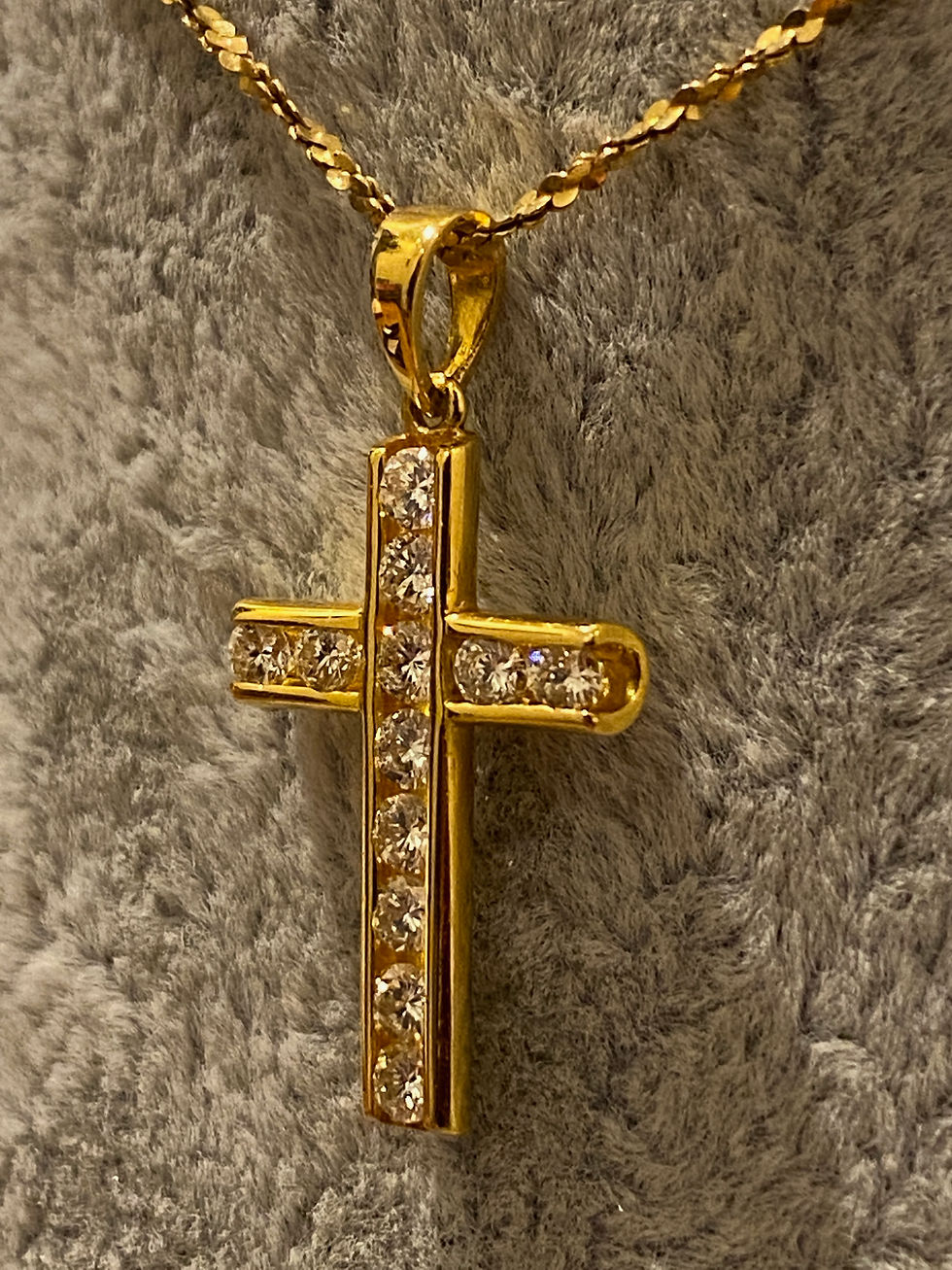 Thumbnail: An Exquisite 18K Yellow Gold 0.50ct Diamond Cross Pendant