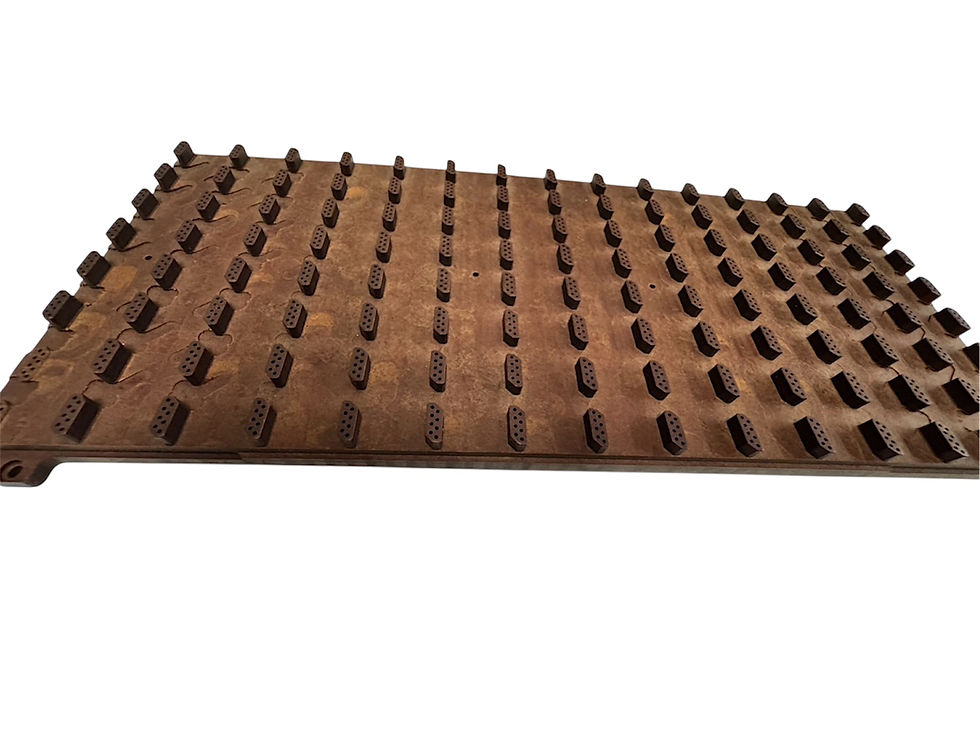 縮圖：塑膠加工