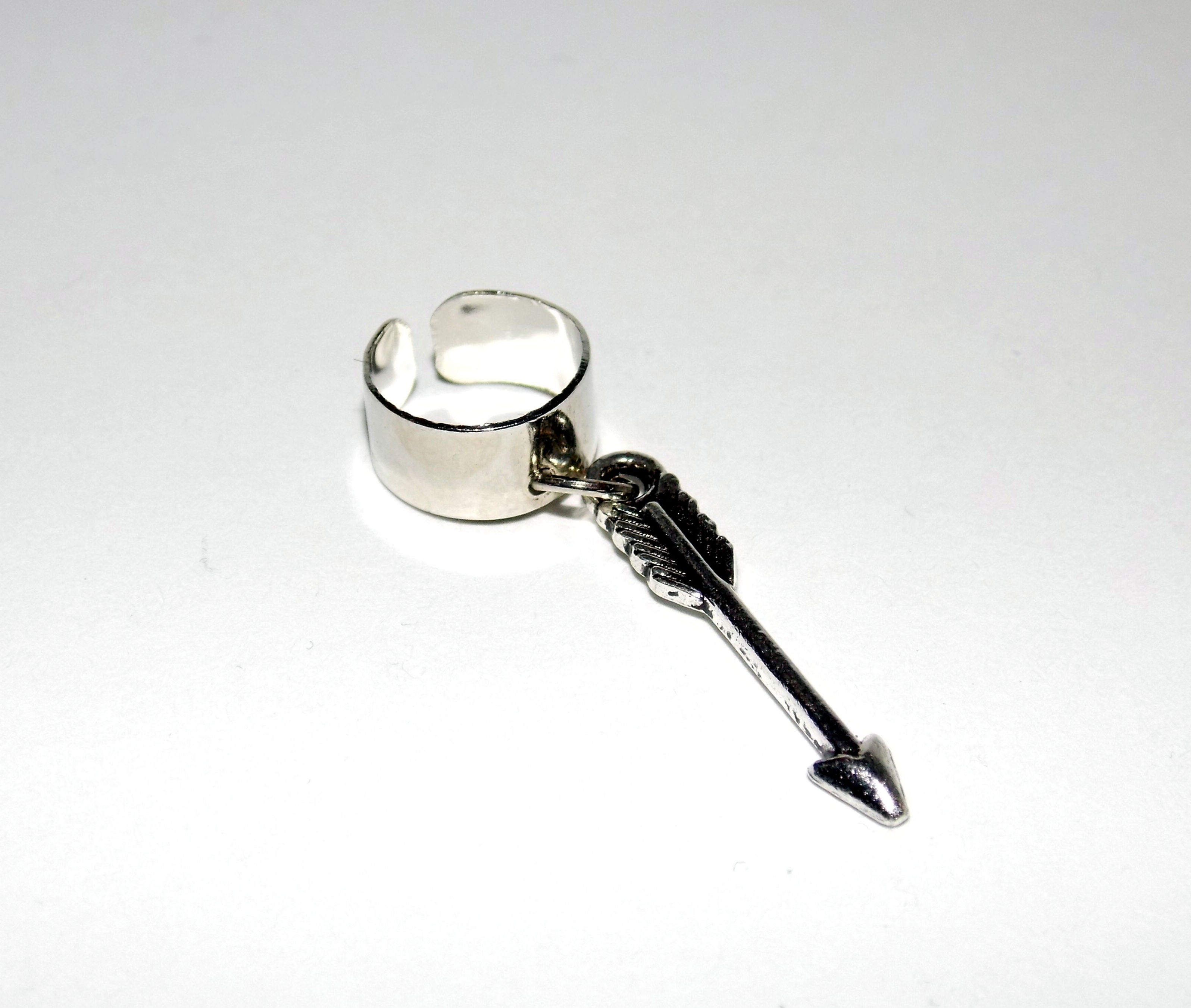Arrow Ear Cuff
