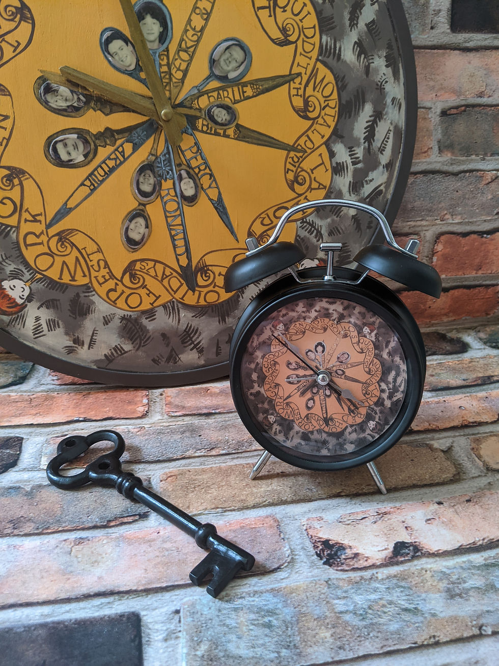 Mini Weasley Clock