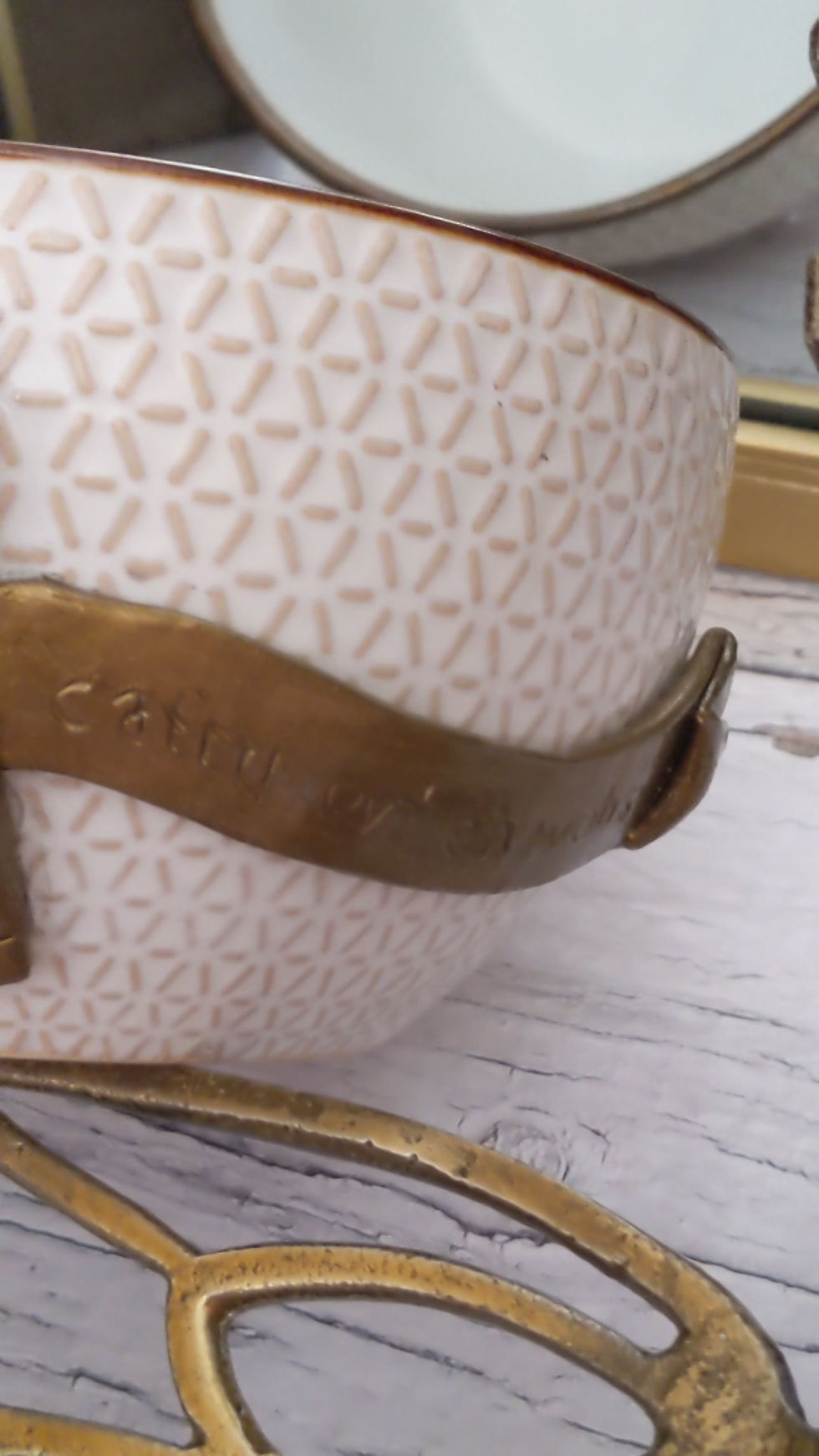 Thumbnail: Mirror of Hearts Desire Bowl