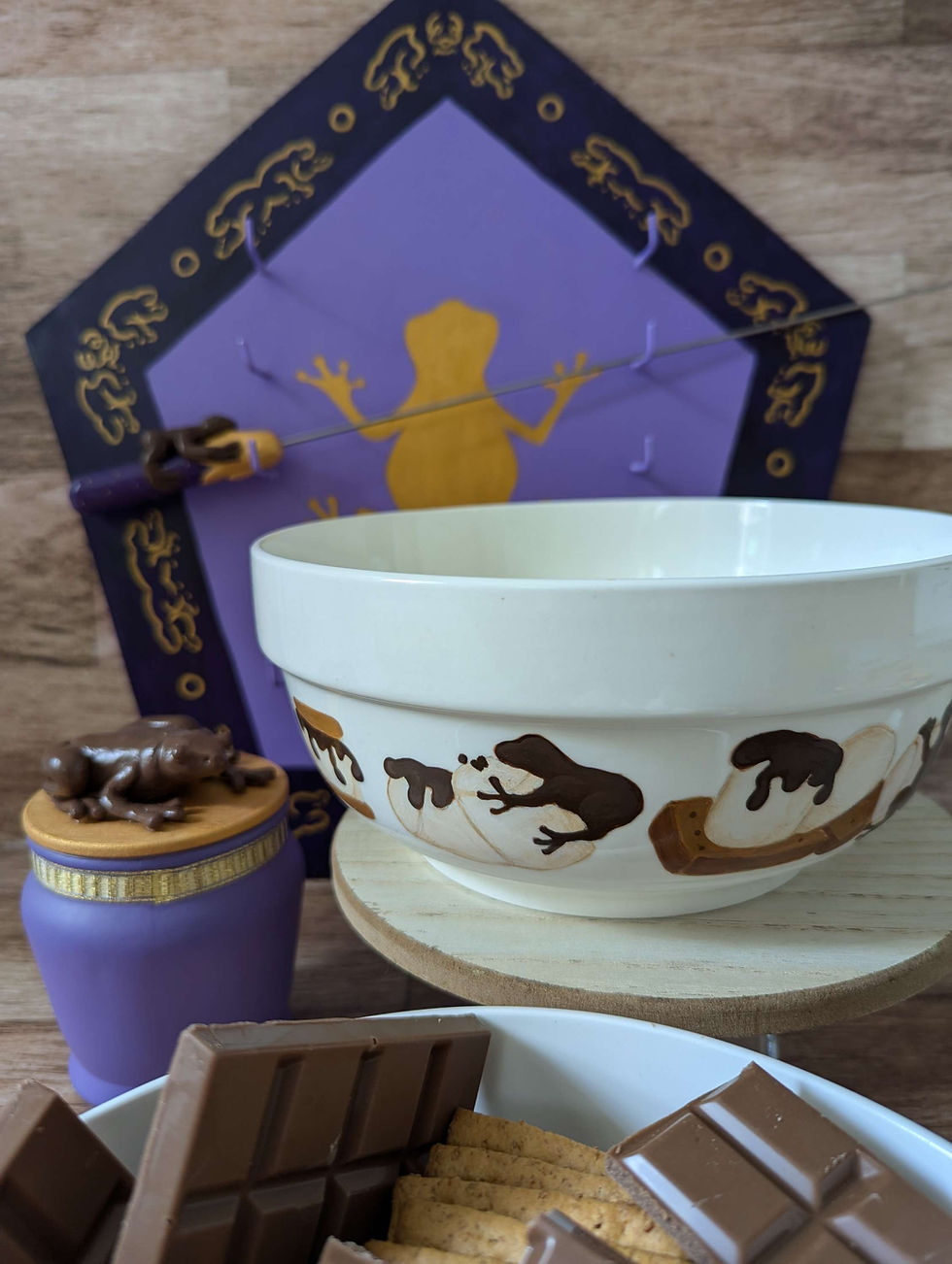 Thumbnail: Chocolate Frog S'mores Bowl