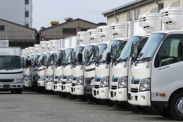 ドライバーのお仕事図鑑 運転を仕事にしたいなら ドライバーのお仕事図鑑 運転を仕事にしたいなら