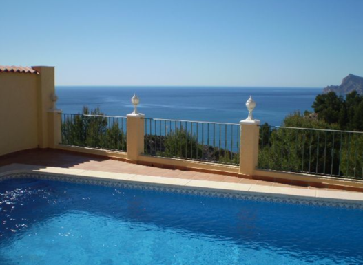 VILLA €560.000