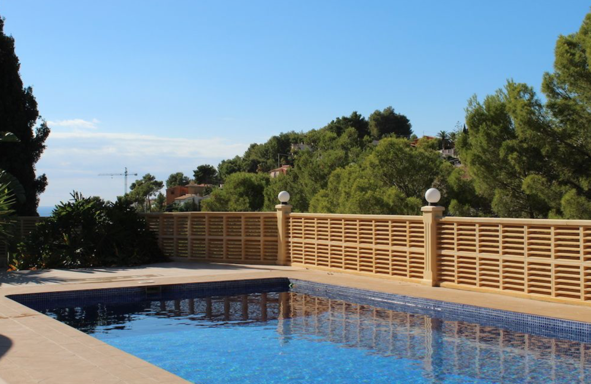 VILLA €360.000