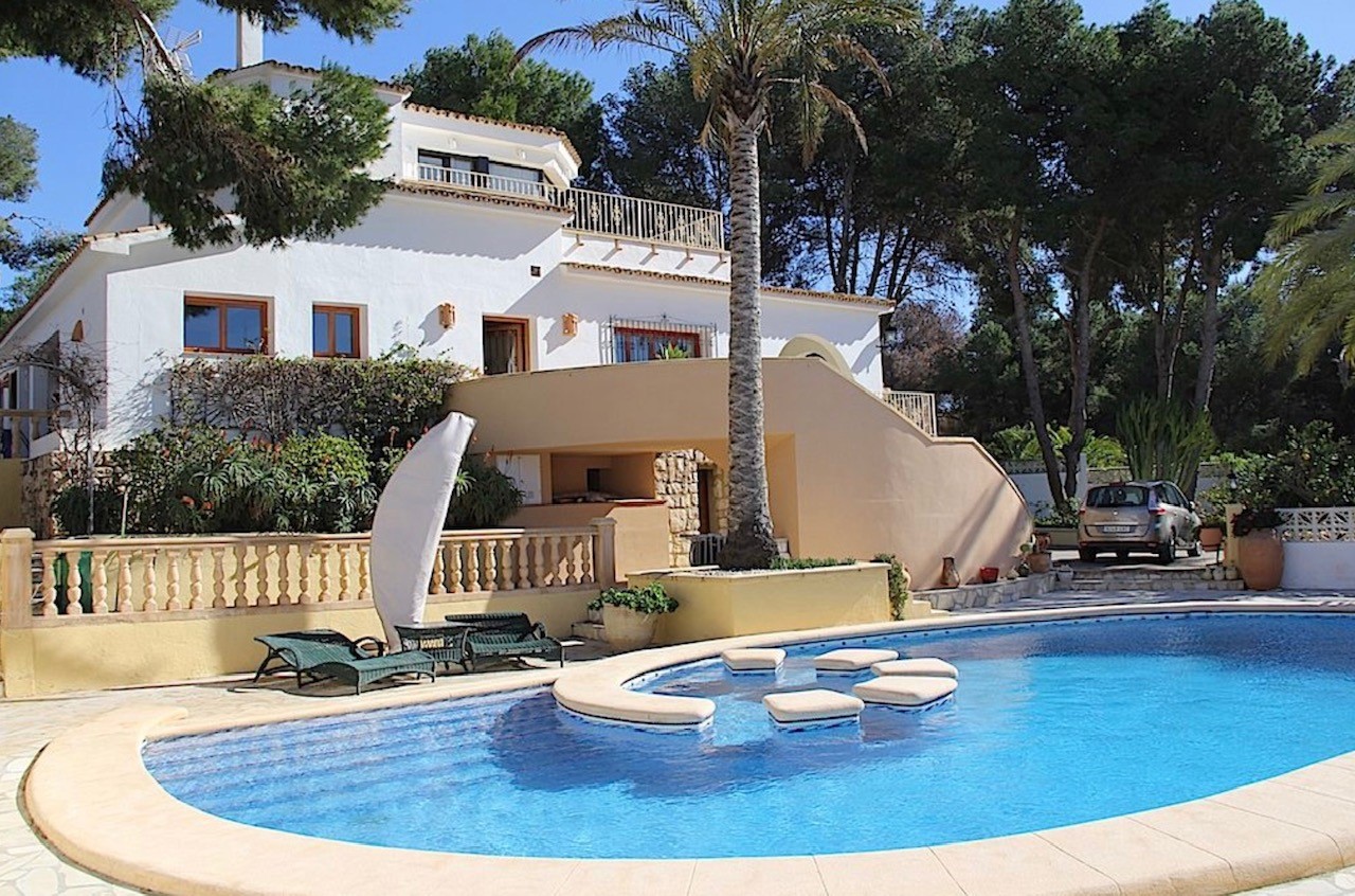 VILLA €1.195.000