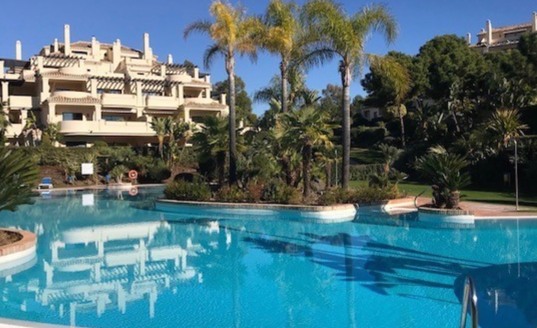 Benahavis app €395.000