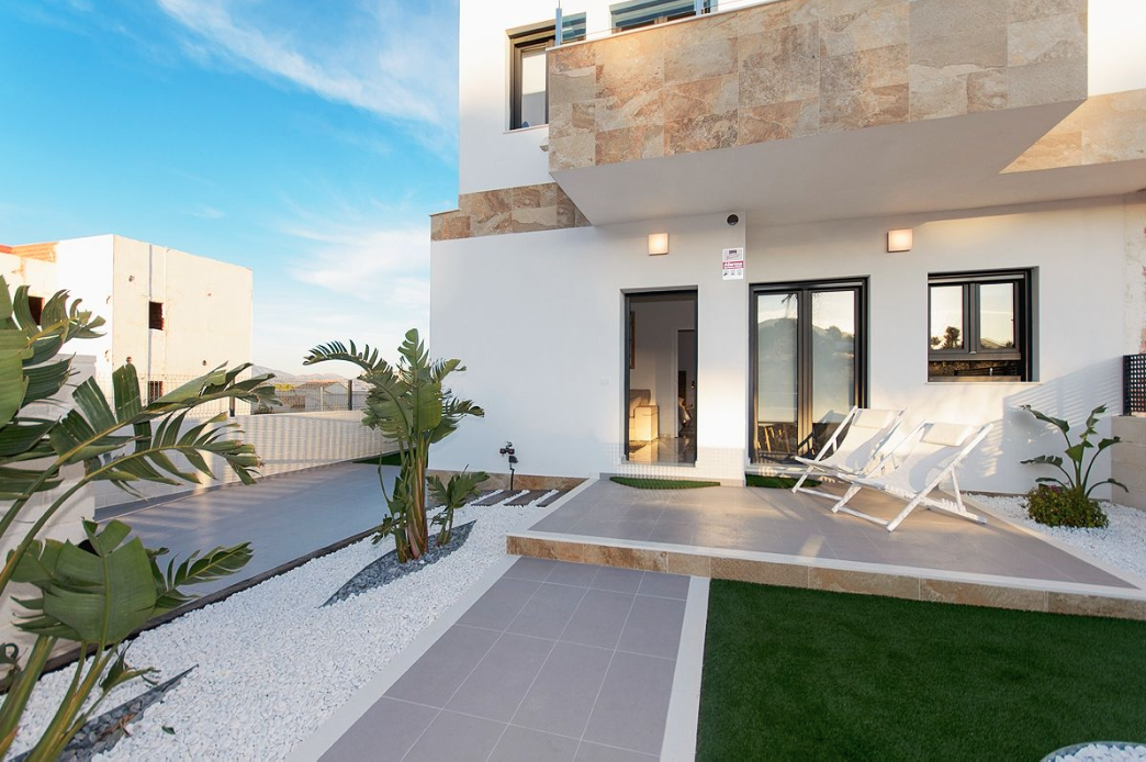 Polop geschakelde villa's €197.500