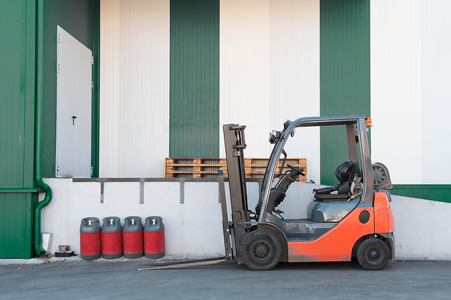 logistic-center-with-forklift2.png