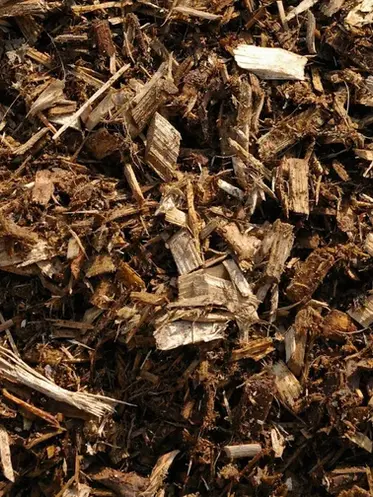 Wood mulch for garden and landscaping