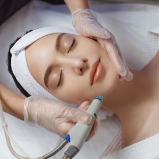 Hotels-Models14015 2_edit_new 2.jpg