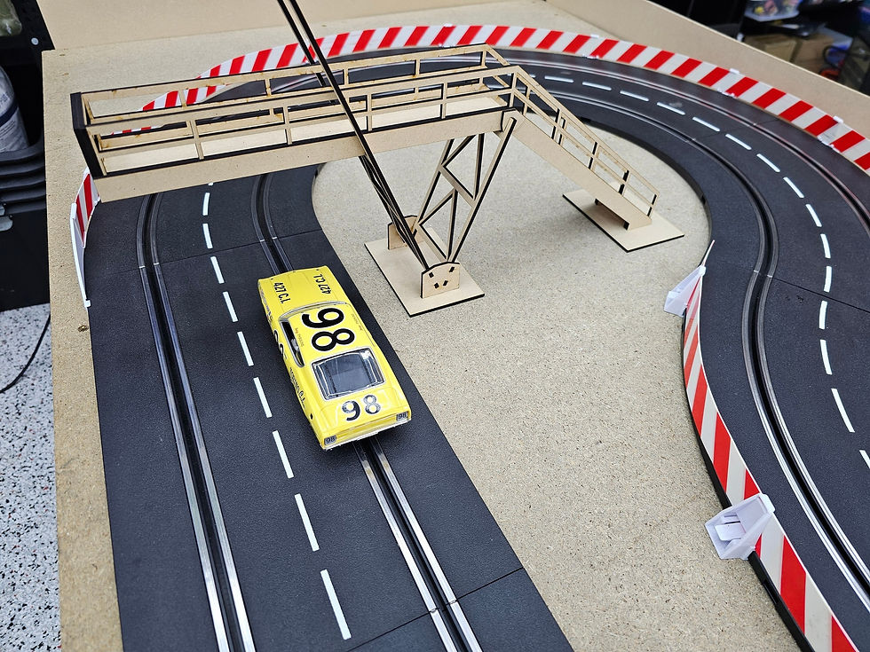 Thumbnail: #021-32 Watkins Glen Gantry