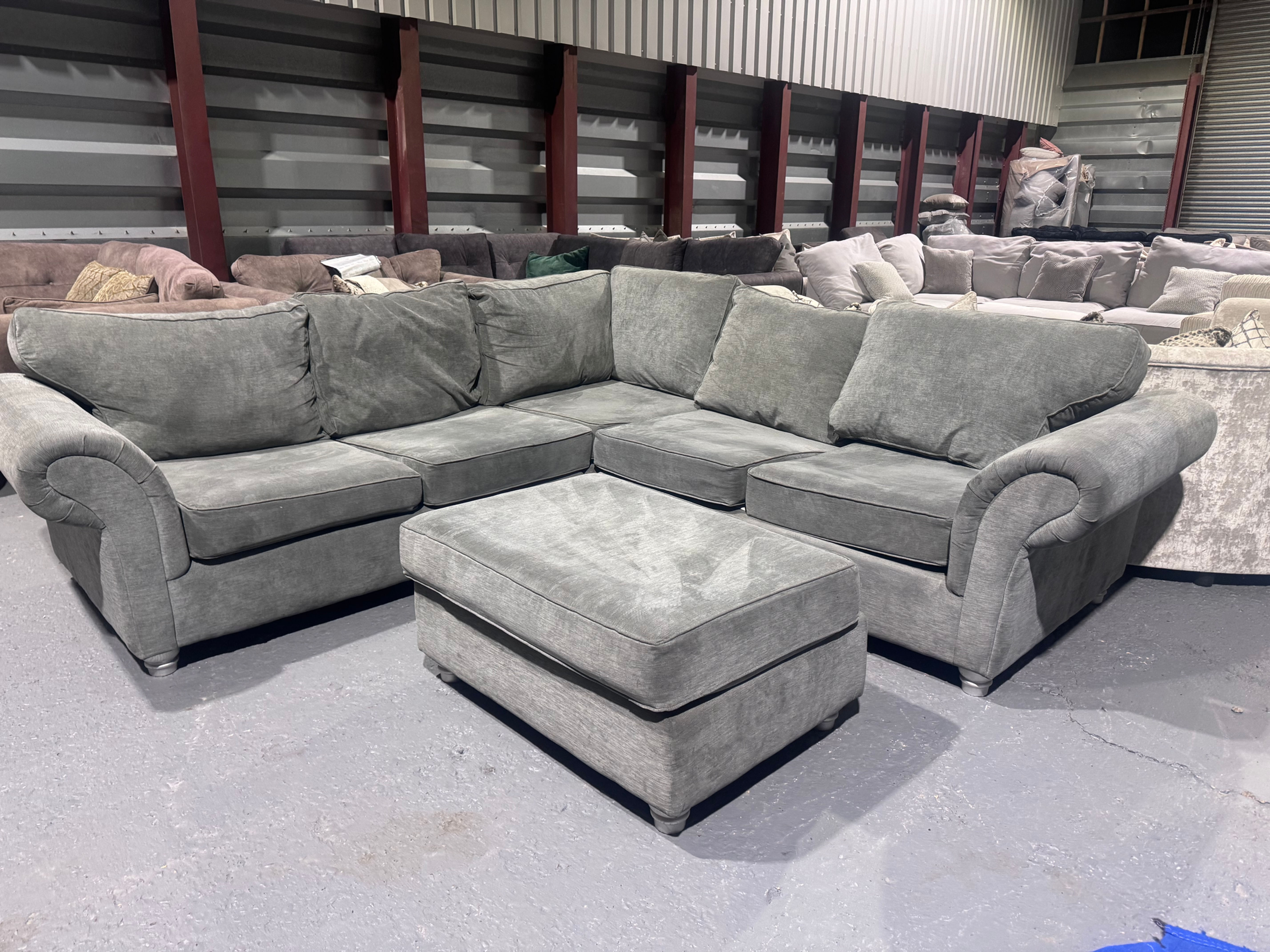 Windsor Hardback corner sofa