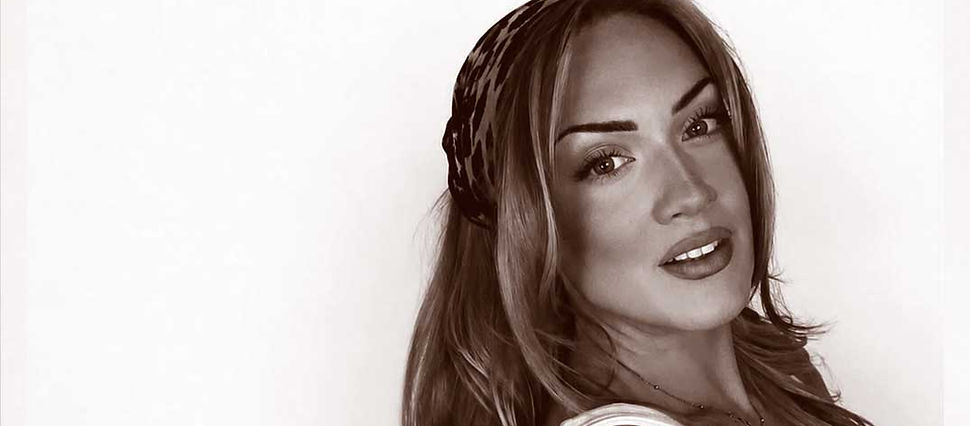 Ella-2-brown.jpg