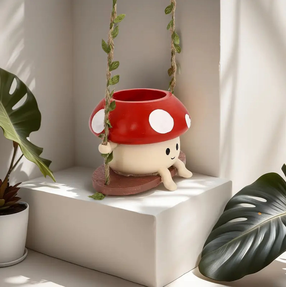 Swinging Mushroom Planter 