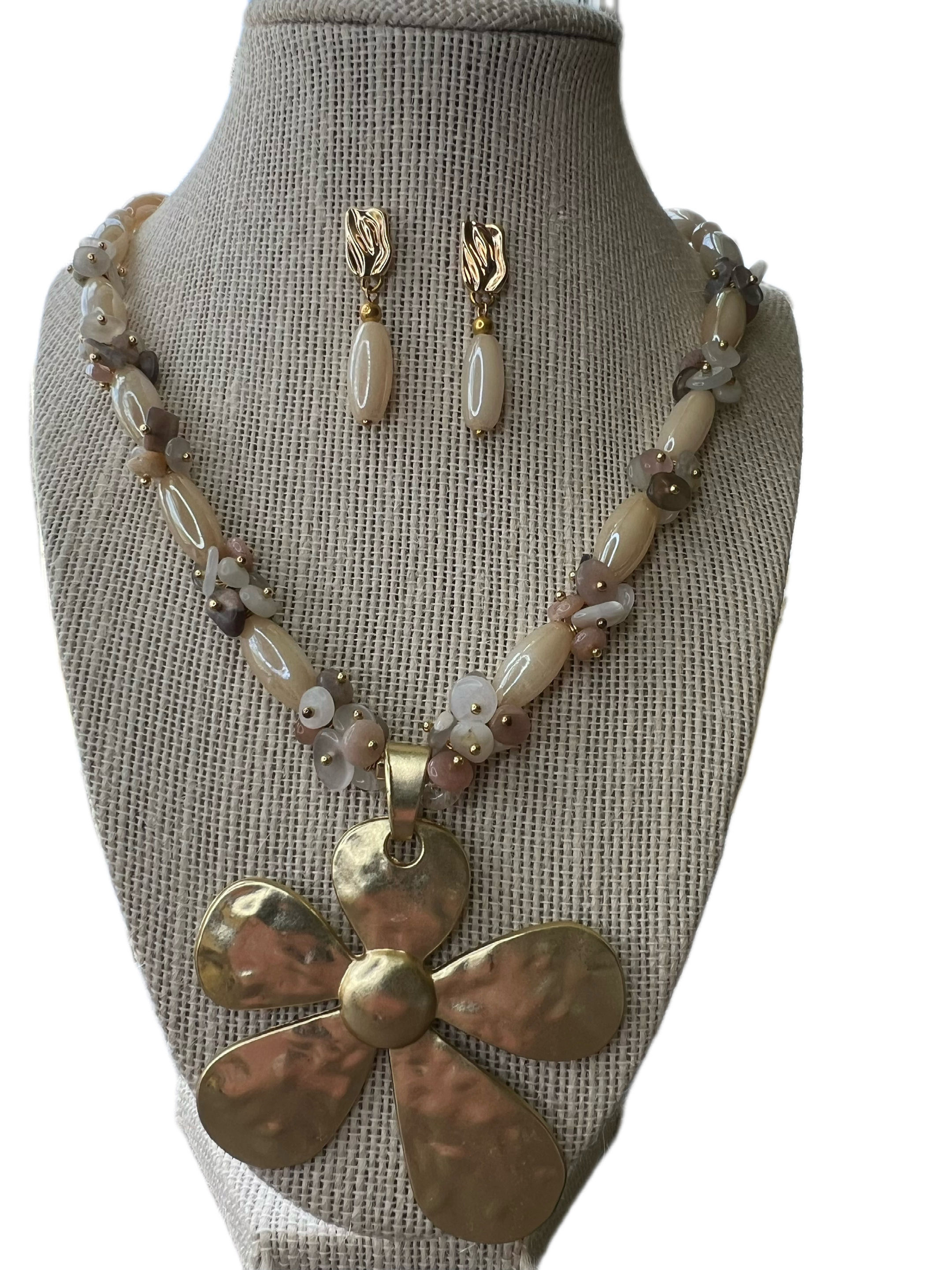 Golden Petal Harmony Set