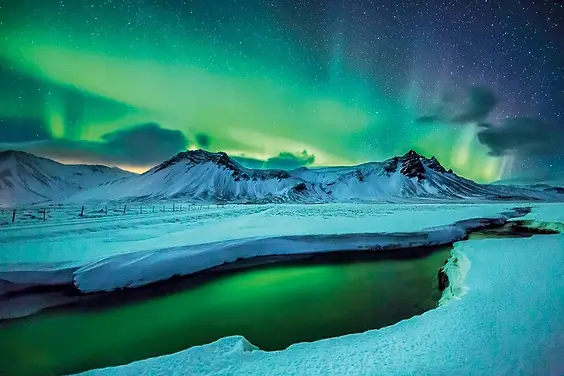 Aurora-borealis-peninsula-Snaefellsnes-Iceland-March-2013.webp