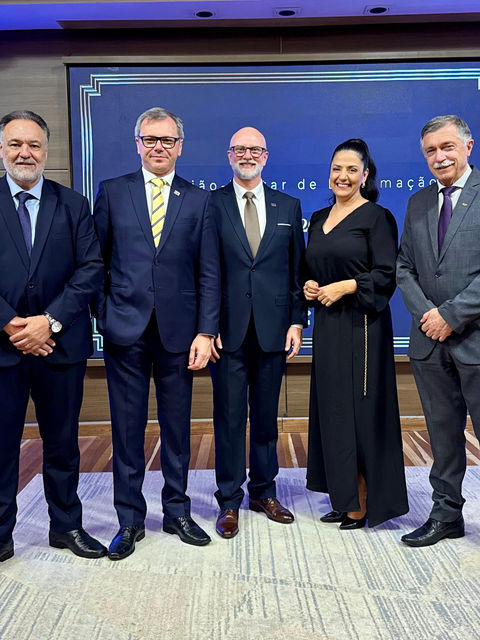 Vereadora Marisol Santos representa a Câmara Municipal no jantar de posse da gestão 2026/2027 da CIC Caxias