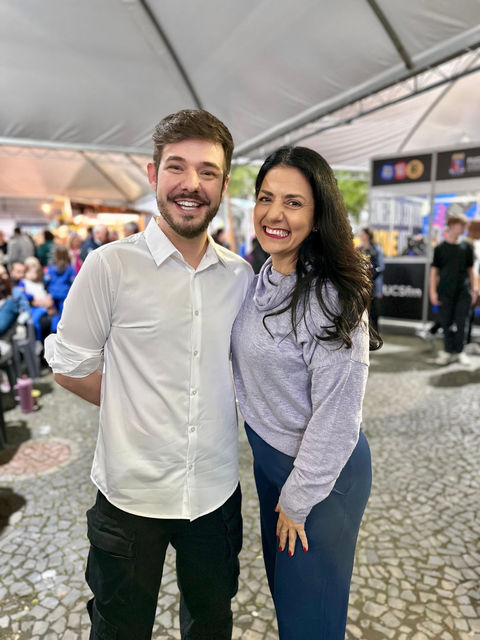 Vereadora Marisol prestigia abertura da 41ª Feira do Livro de Caxias do Sul