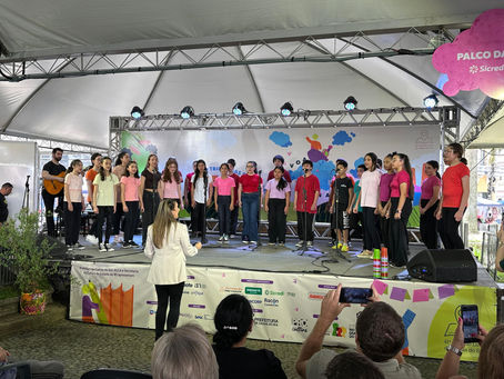 Vereadora Marisol Santos celebra estreia do Projeto de Canto Coral Infantojuvenil Municipal
