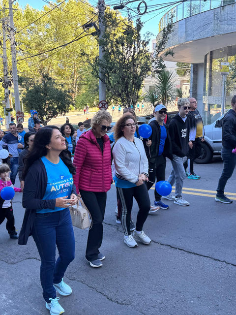 Vereadora Marisol Santos participa da 3ª Caminhada pelo Autismo