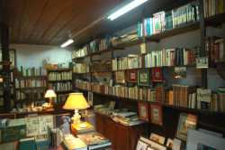 A used bookshop in Tomar
