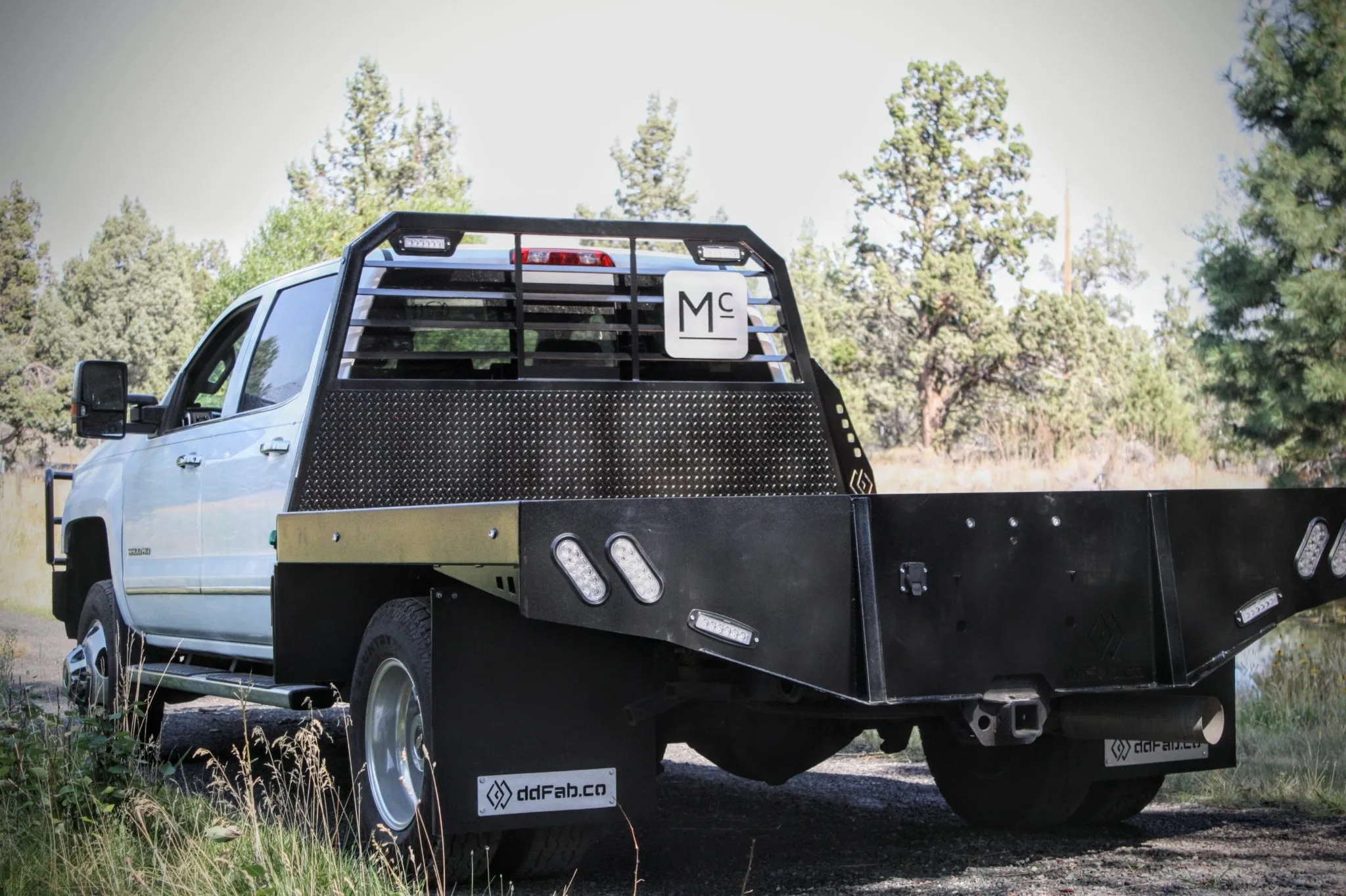 custom flatbed for Chevy GMC dually and SRW