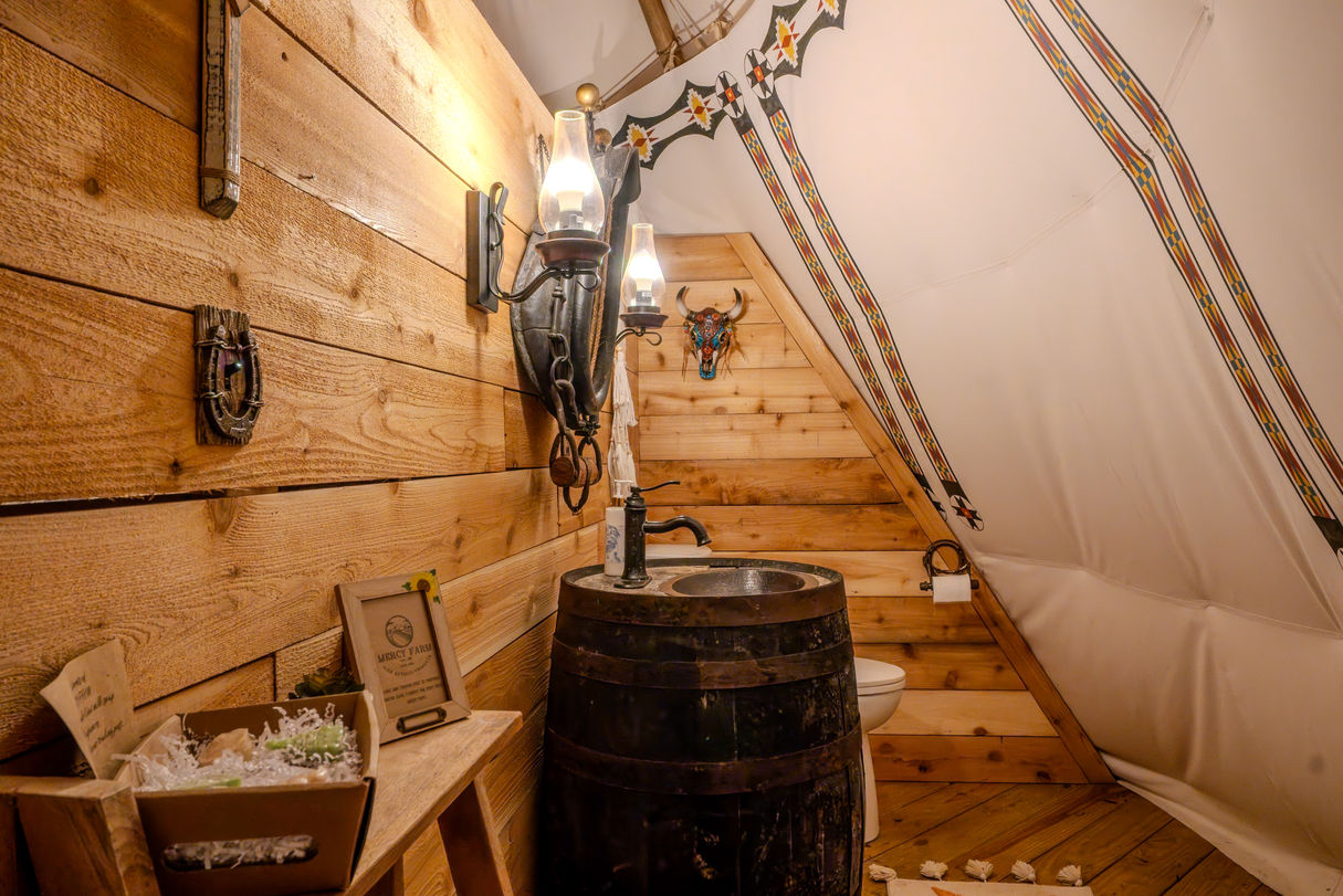 TeePee Bathroom