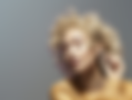 model with elite Linear 6 brush fuller wavy hair mw.png