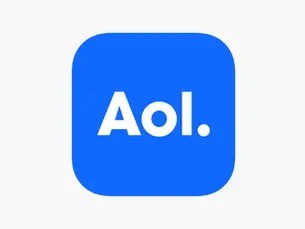 15 Best Makeup Brush Cleaners to Upgrade Your At-Home Beauty Routine