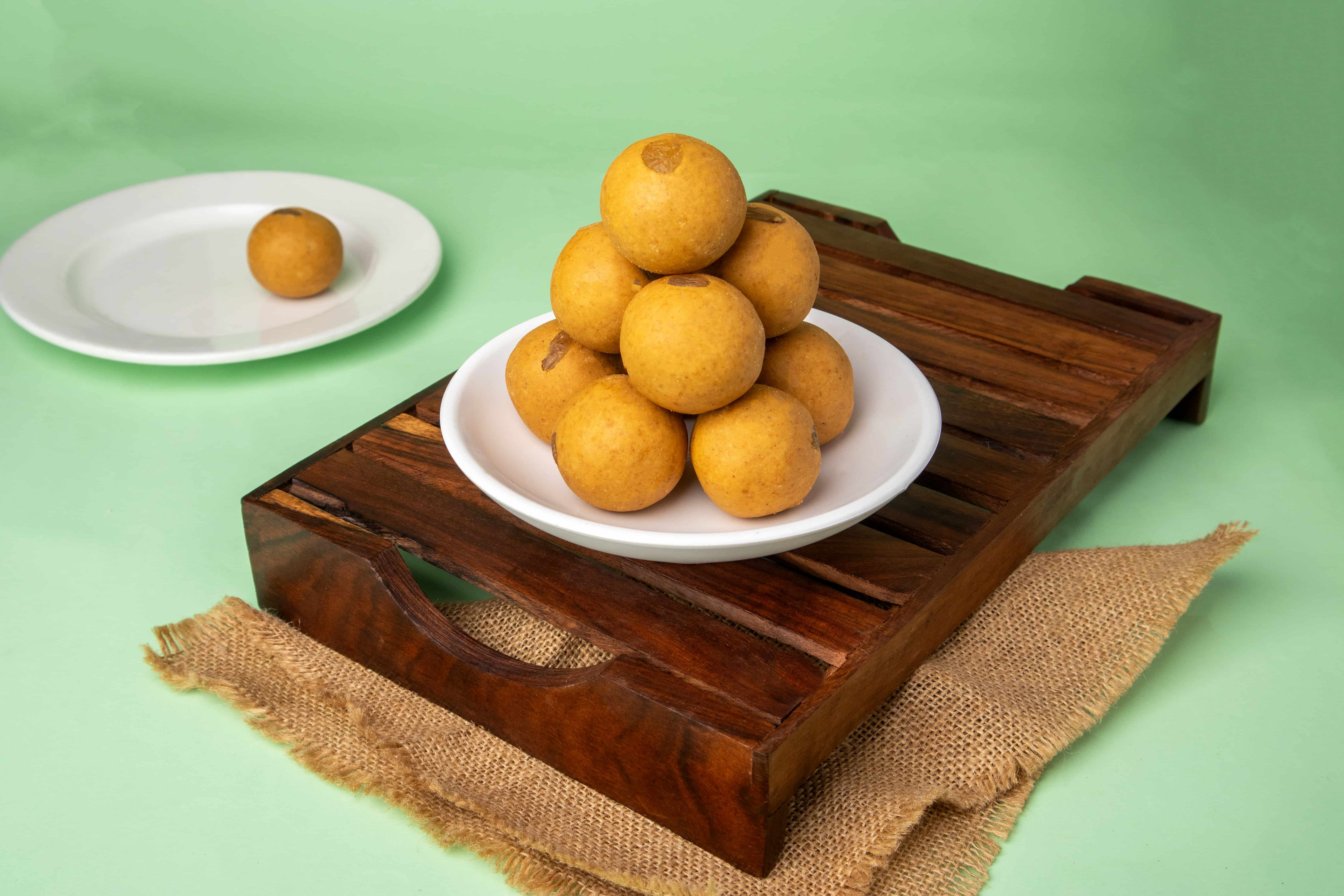 Besan Laddoo