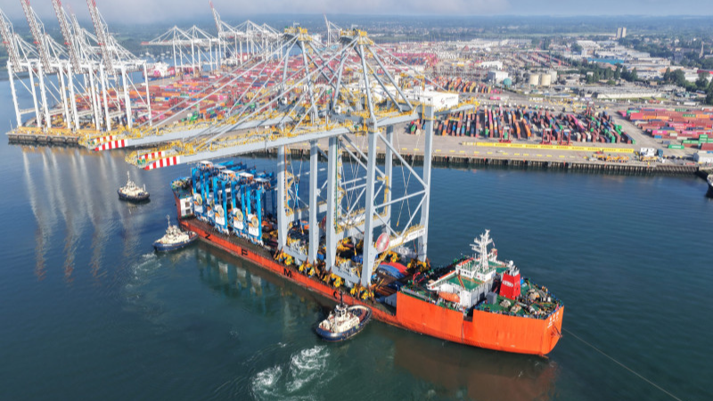 Europe’s Largest Quay Cranes Arrive at DP World Southampton