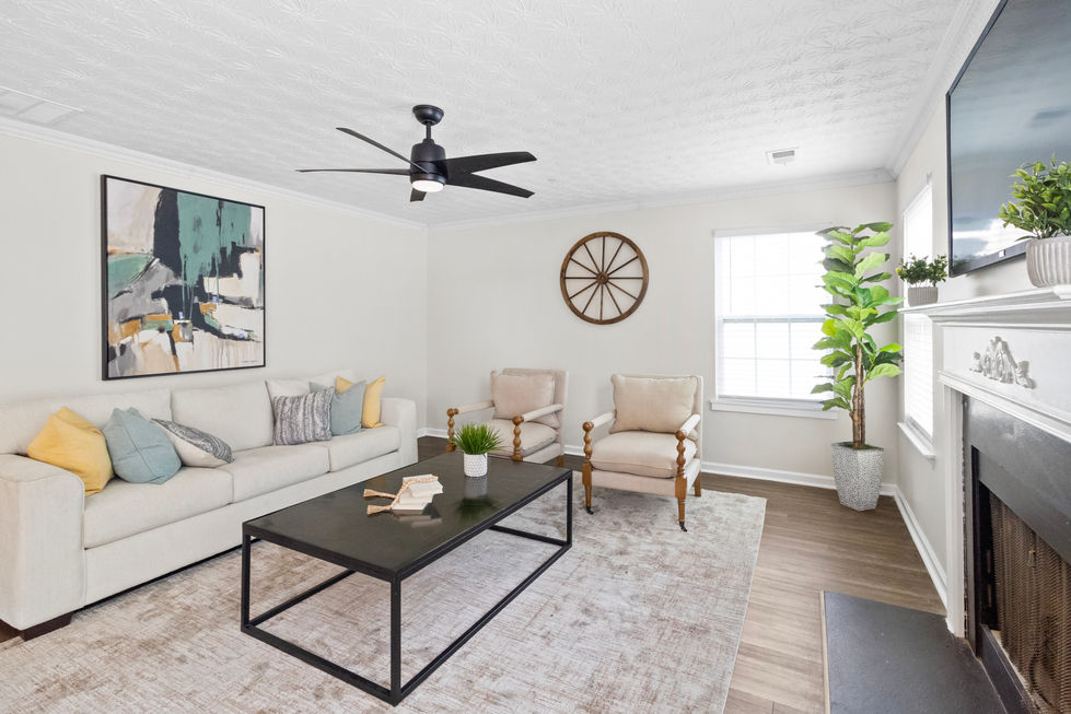 Photos of furnished home listings in Atlanta, GA