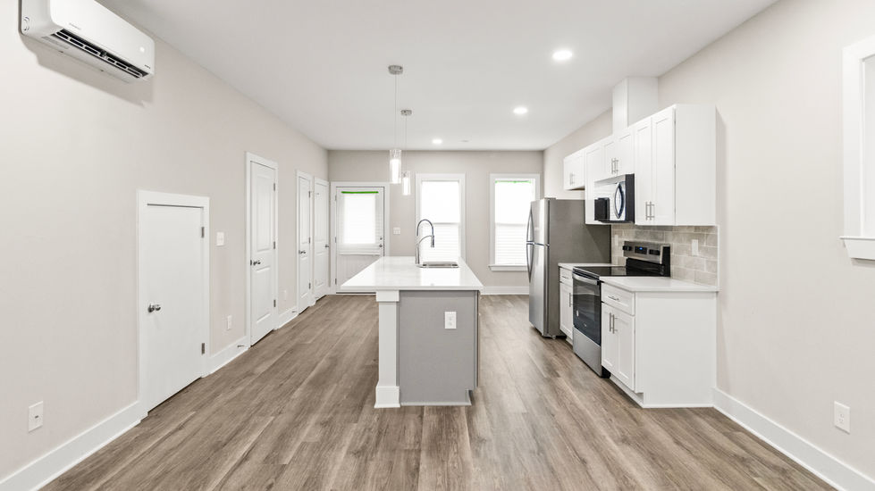 Interior photos of unfurnished home listings in Atlanta, Georgia.