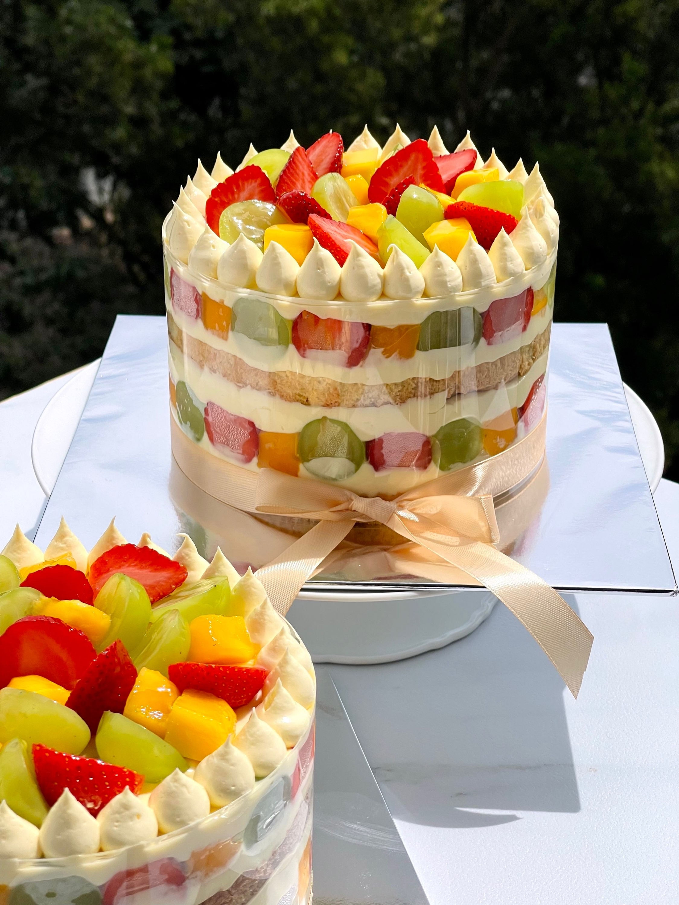 Garden Fruit Cake, Mango, Strawberry, Grape