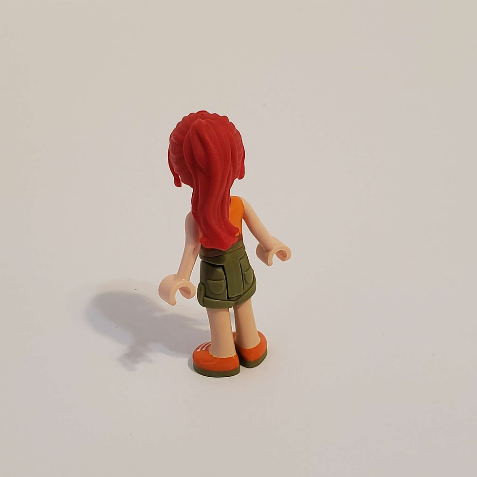 Thumbnail: Mia from Lego Friends set #41443.