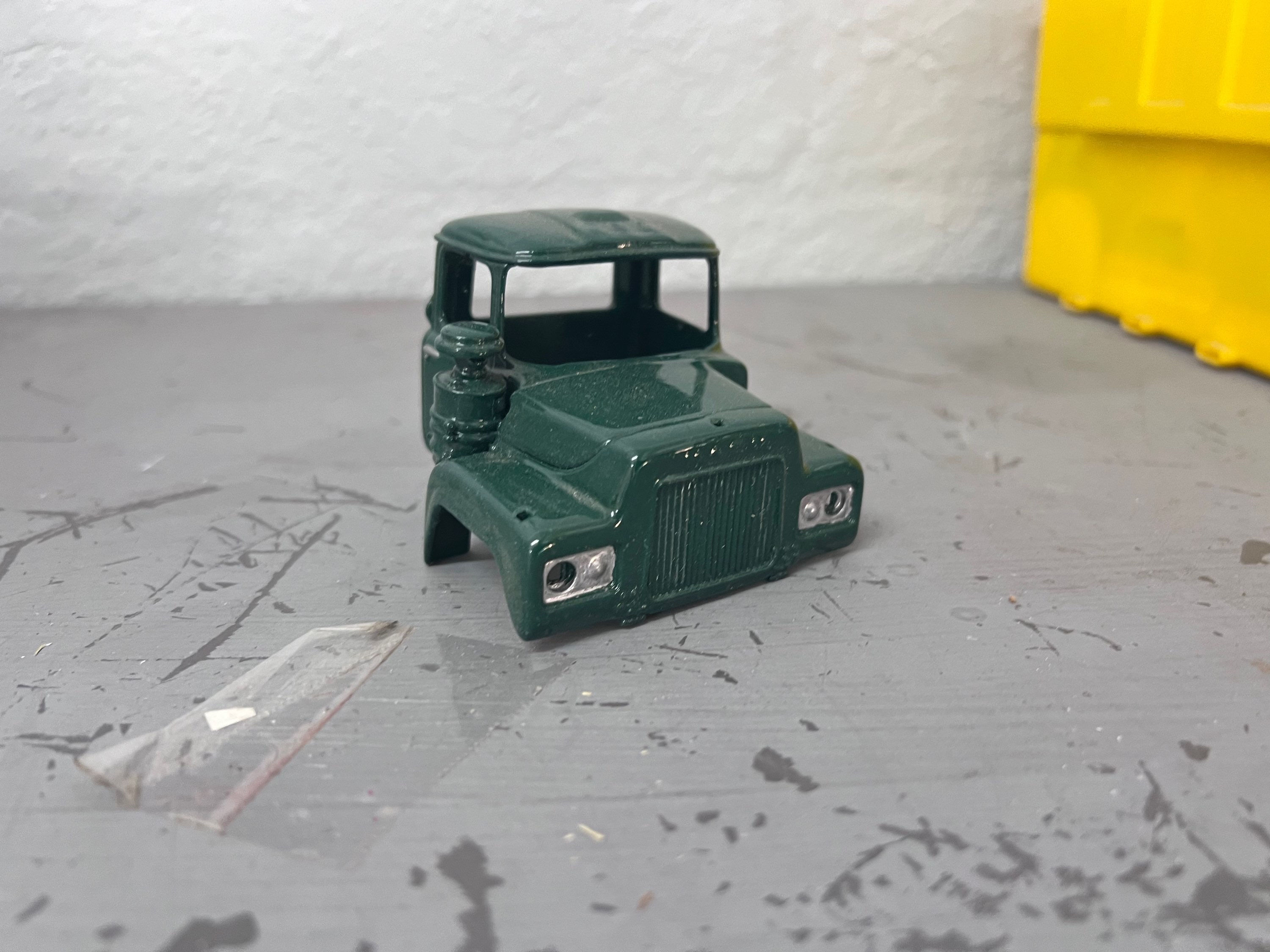 1/34 Mack cab 