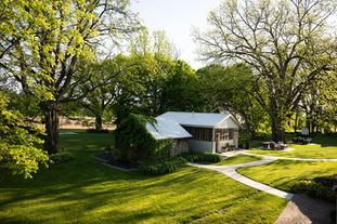 Kalamazoo Wedding Venue, Kalamazoo Michigan Wedding venue,  The Vintage Rose Barn, Outdoor Wedding Venue, Southwest MI wedding venue, bride and groom